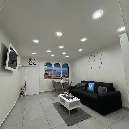 Il Rifugio Di Kekka Piazza Del Plebiscito * ナポリ